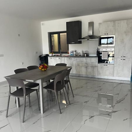 Luqa 3 Bedroom Penthouse T Bagian luar foto